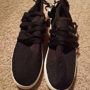 Women memory shoe (size 7)